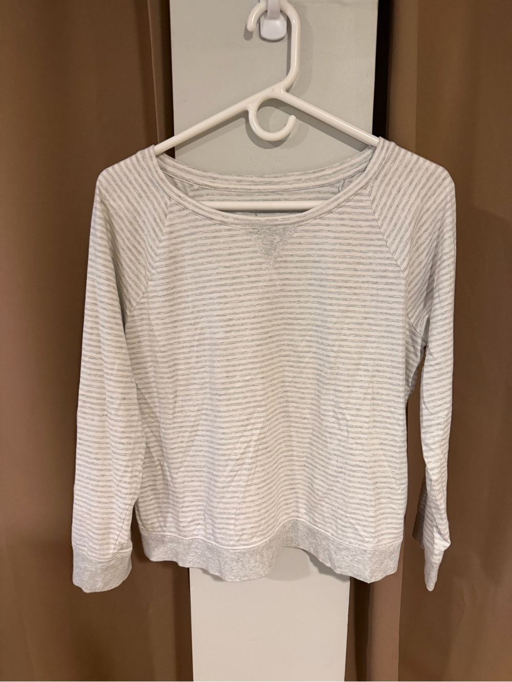 Haven Women's White and Light Gray Striped Sweatshirt